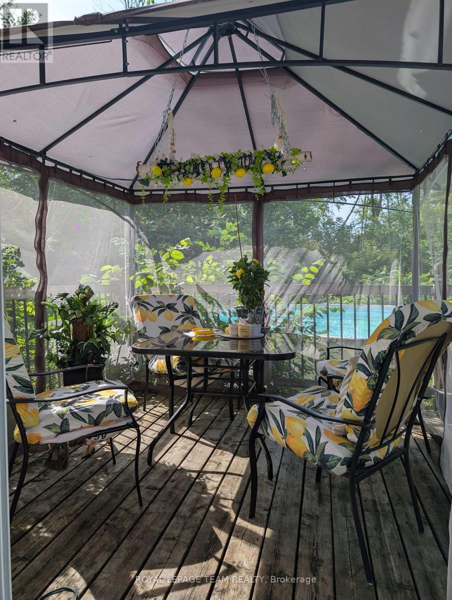 4 BLACK WALNUT ROAD - 29