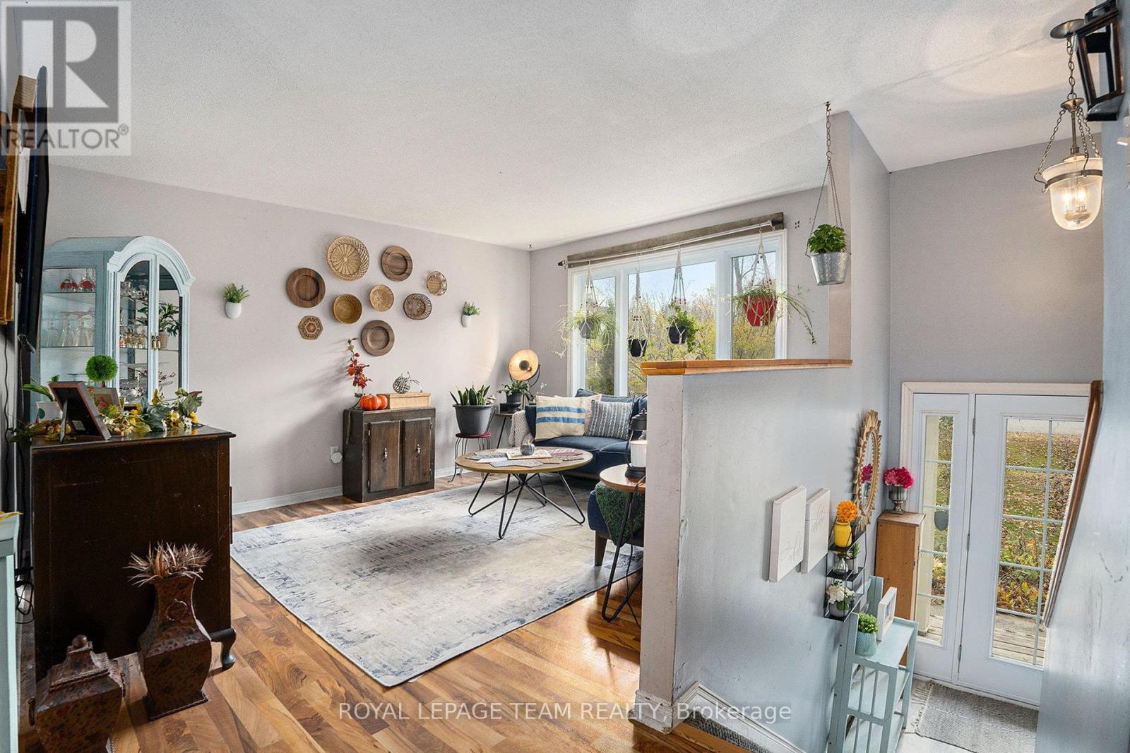 4 BLACK WALNUT ROAD - 5