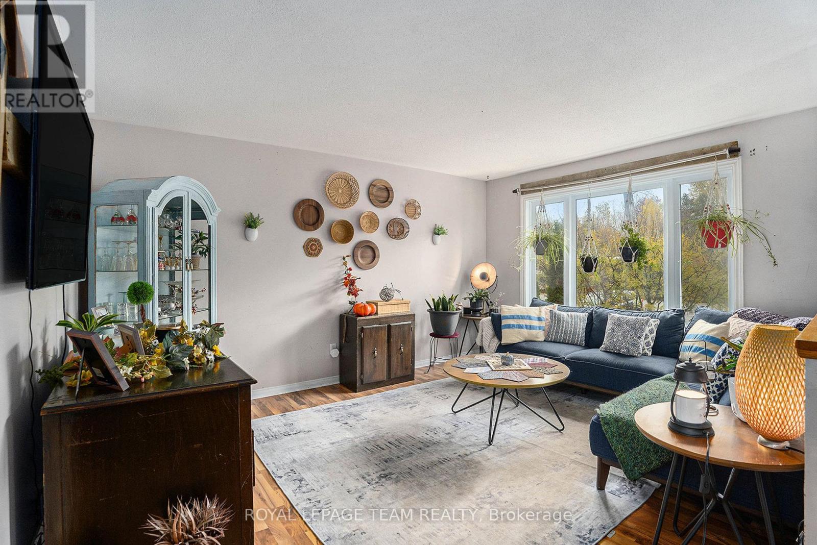 4 BLACK WALNUT ROAD - 7