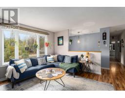 Living room - 4 Black Walnut Road, North Grenville, ON K0G1J0 Photo 6