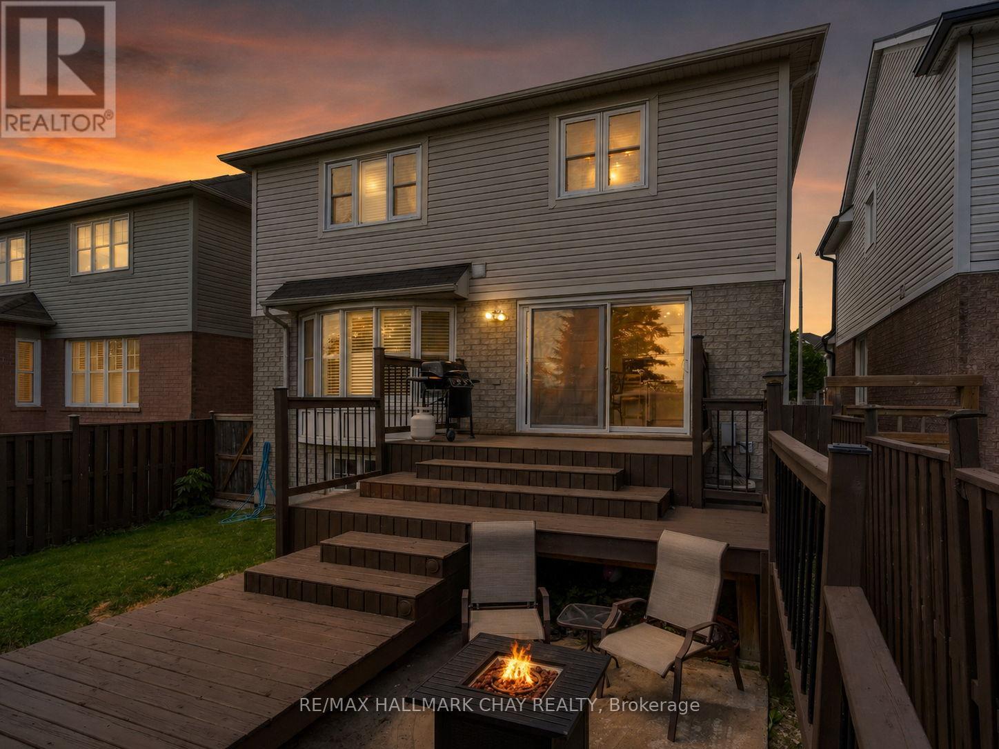 19 CALLANDER CRESCENT - 30