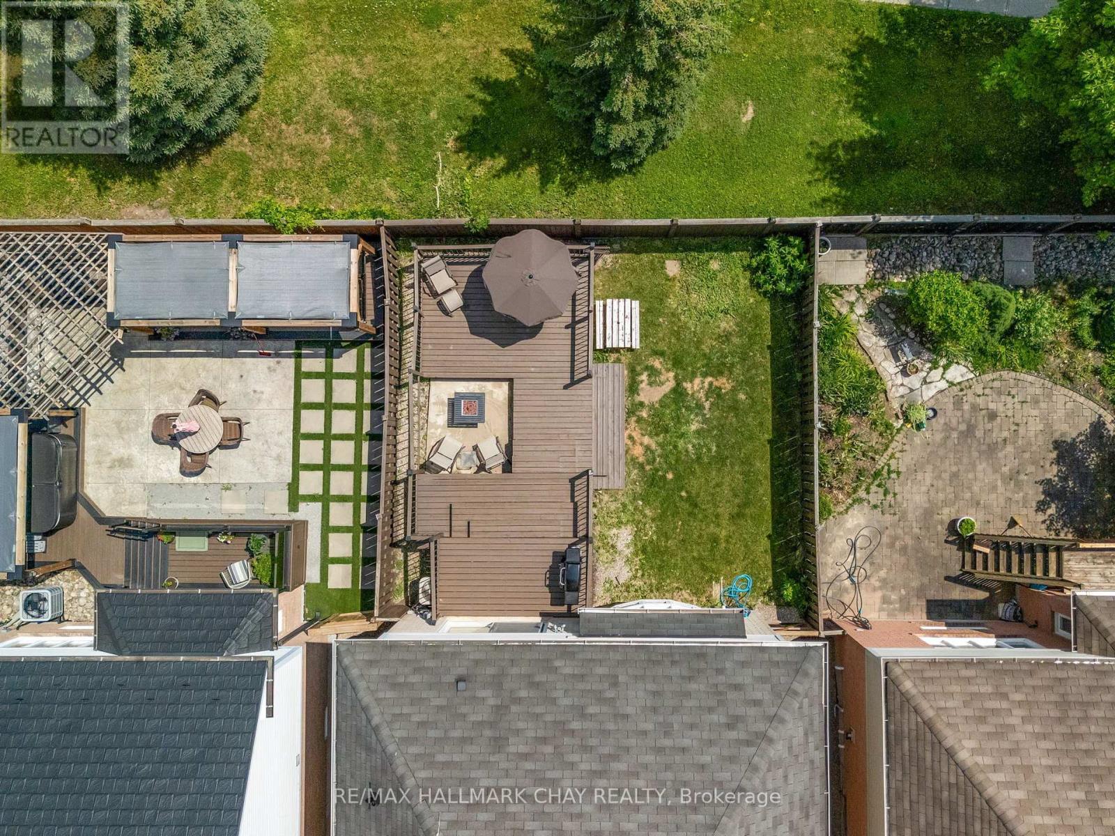 19 CALLANDER CRESCENT - 37