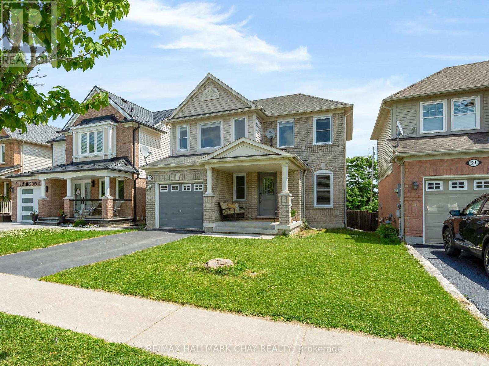 19 CALLANDER CRESCENT - 42