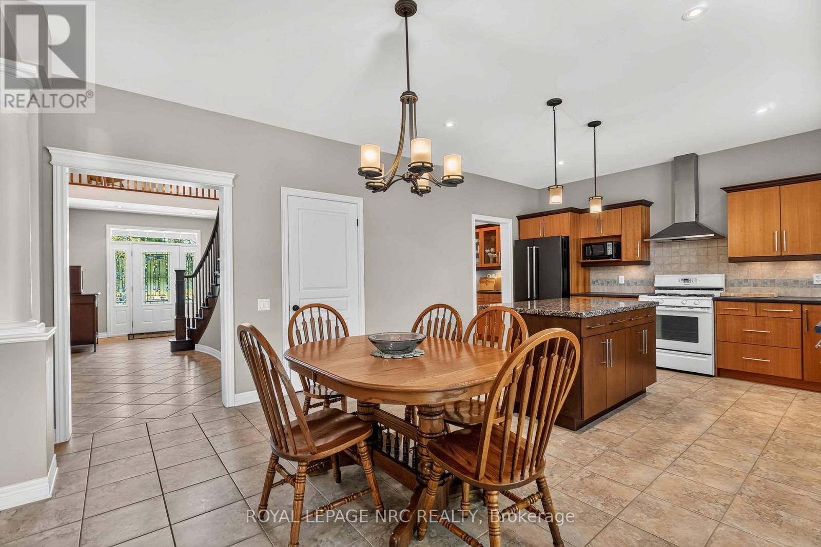 378 PELHAM ROAD - 12