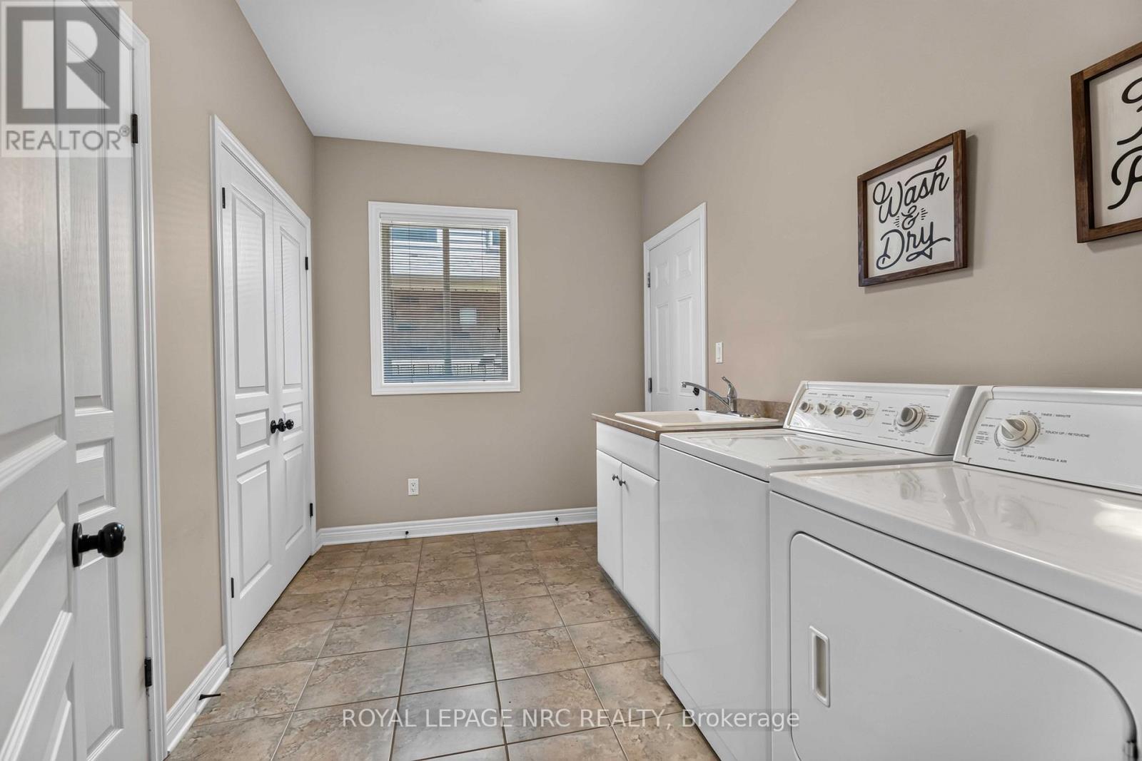 378 PELHAM ROAD - 22