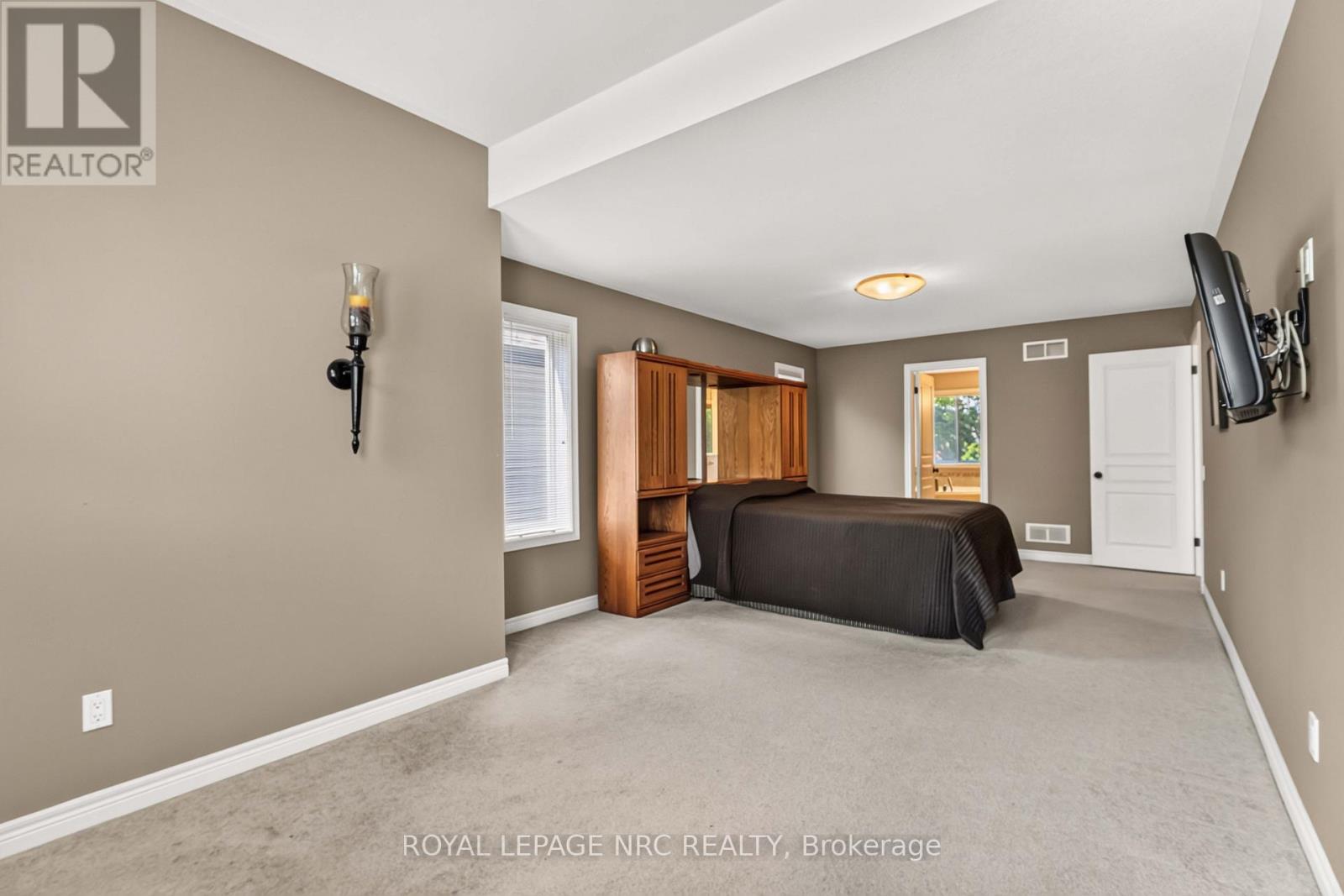 378 PELHAM ROAD - 32