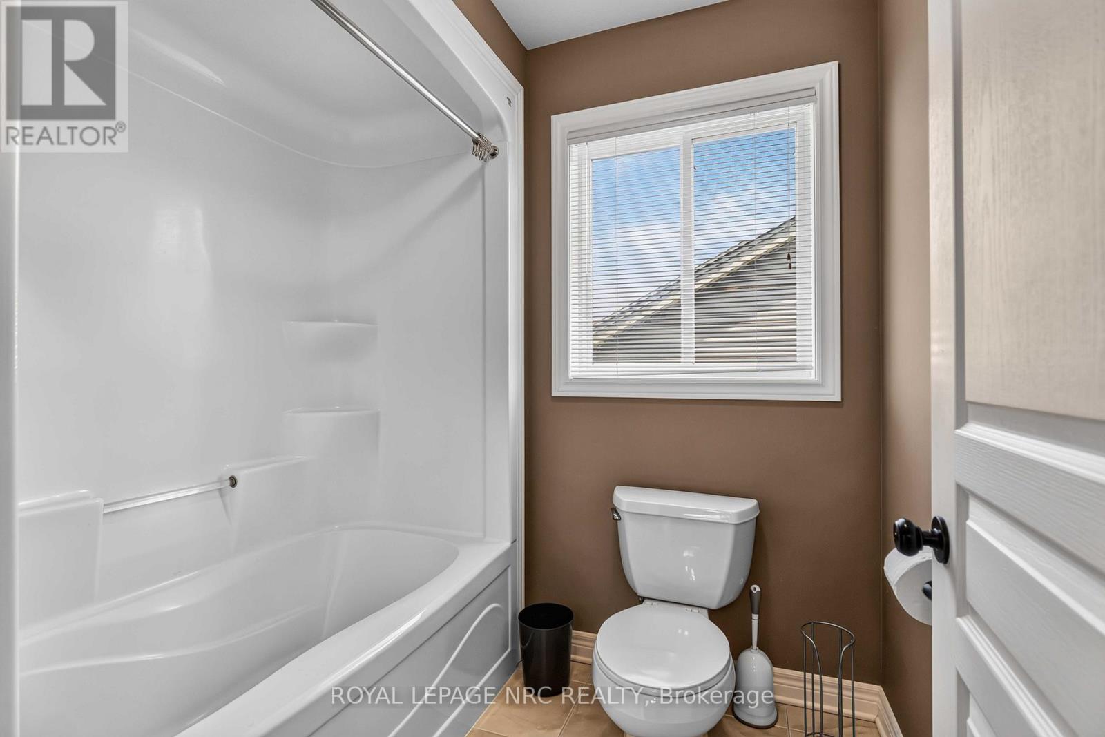 378 PELHAM ROAD - 39