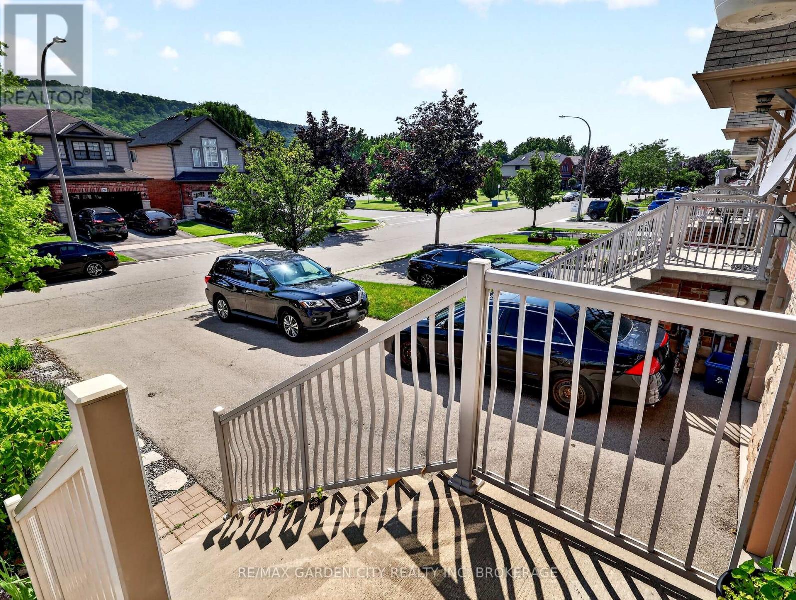 91 WILLOW LANE - 3