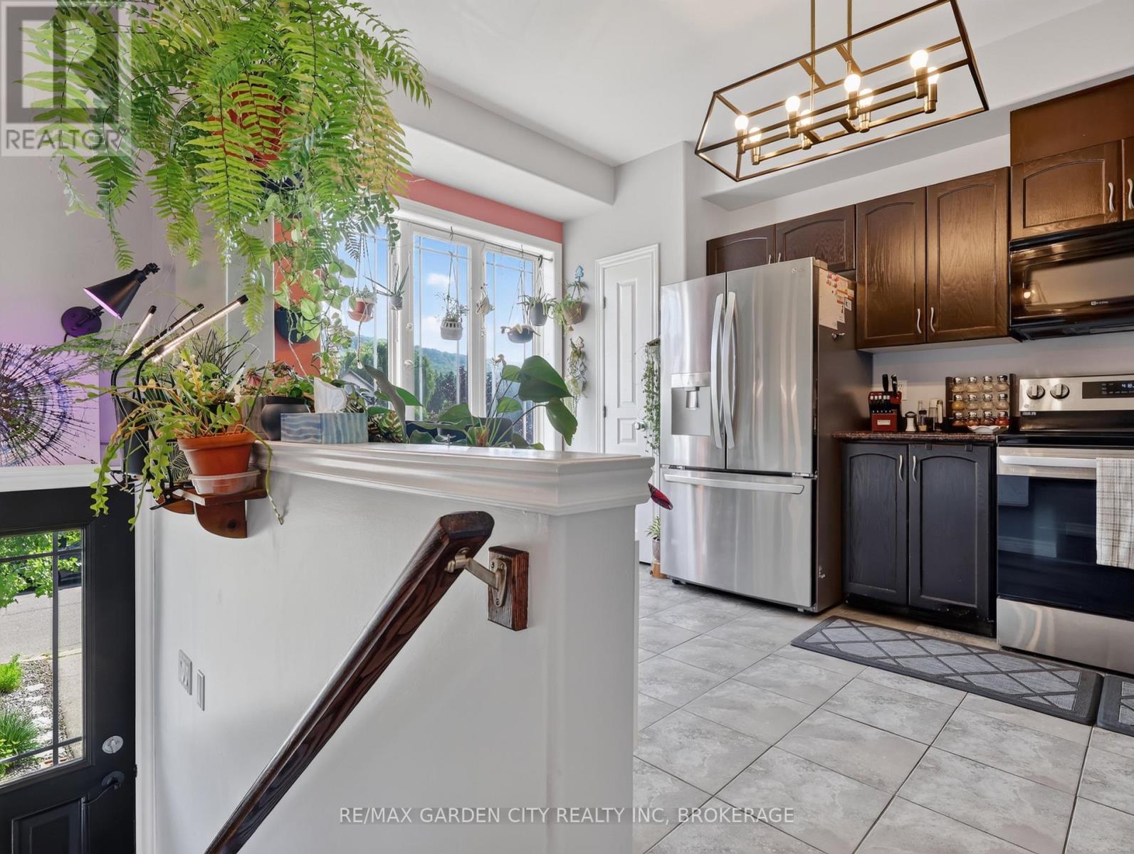 91 WILLOW LANE - 4