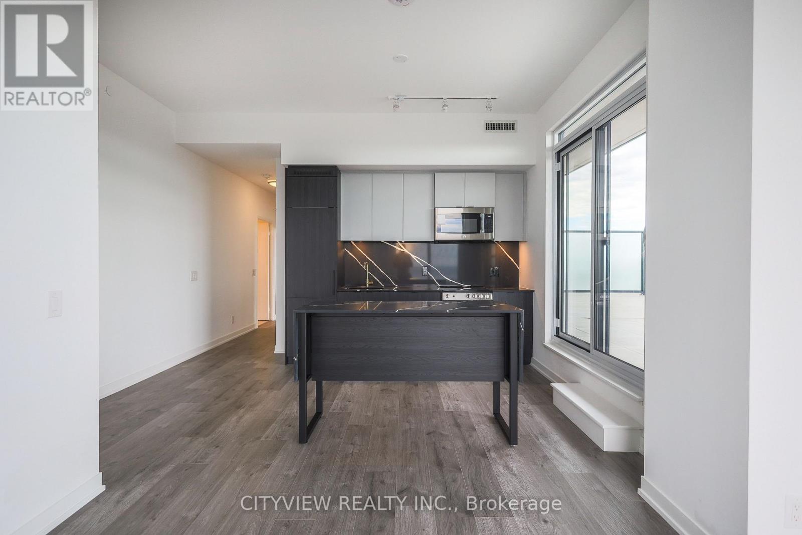 #1402 285 DUFFERIN STREET - 10