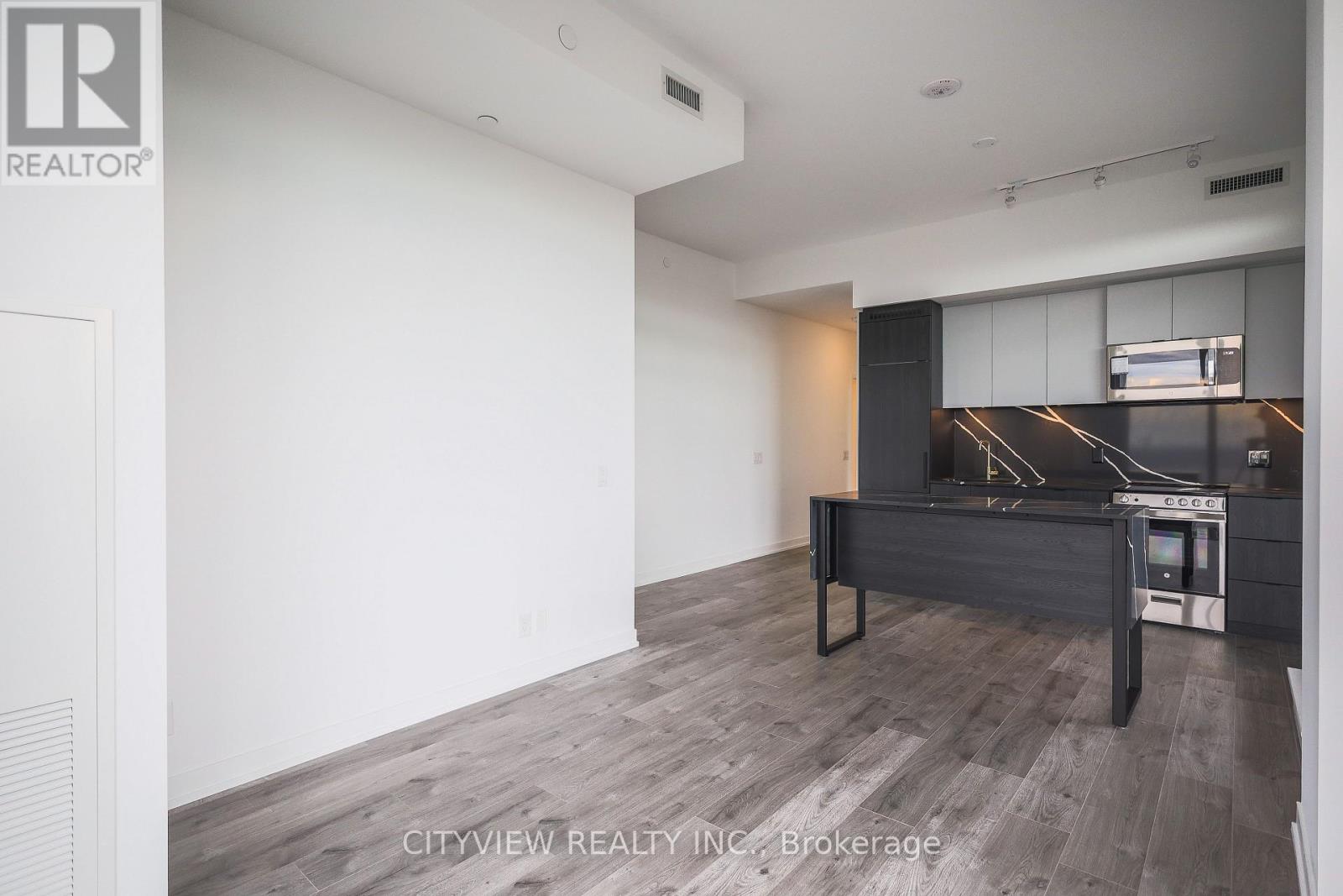 #1402 285 DUFFERIN STREET - 12