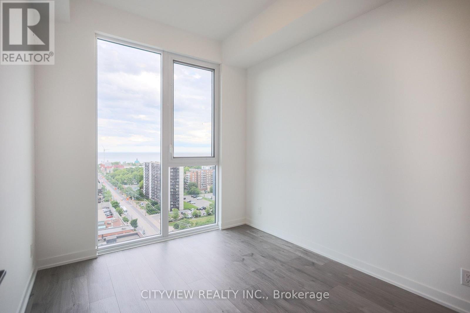 #1402 285 DUFFERIN STREET - 14