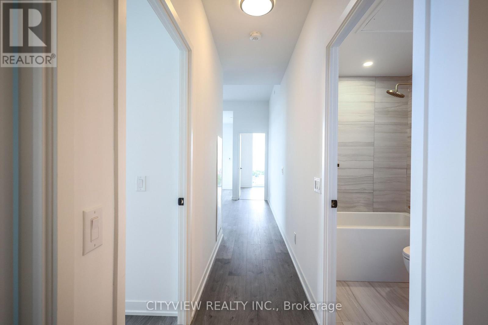 #1402 285 DUFFERIN STREET - 4