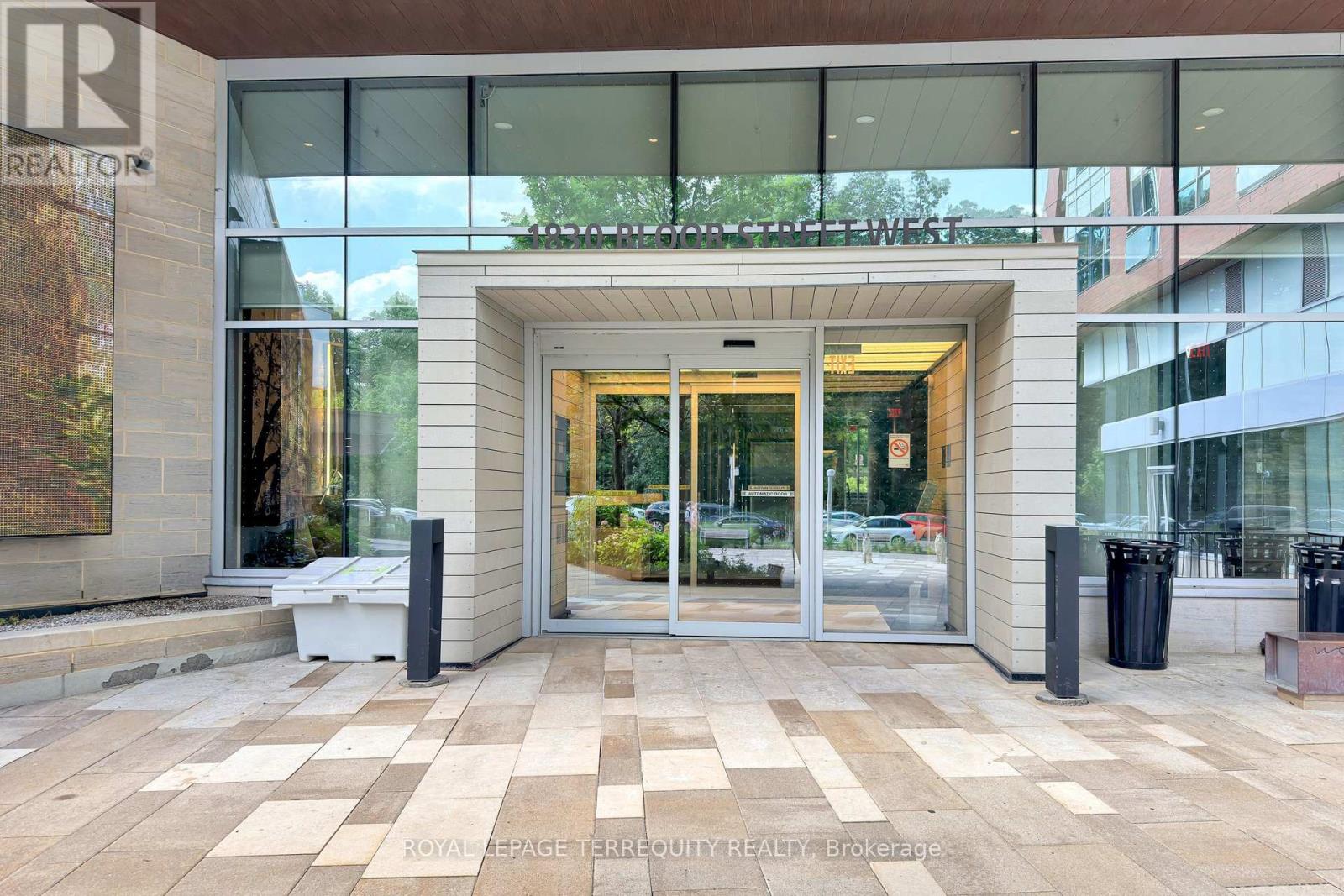 #LPH 02 1830 BLOOR STREET W - 2
