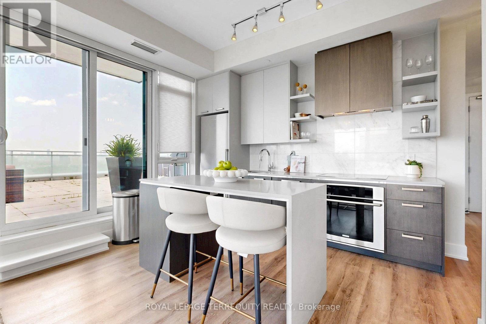 #LPH 02 1830 BLOOR STREET W - 9