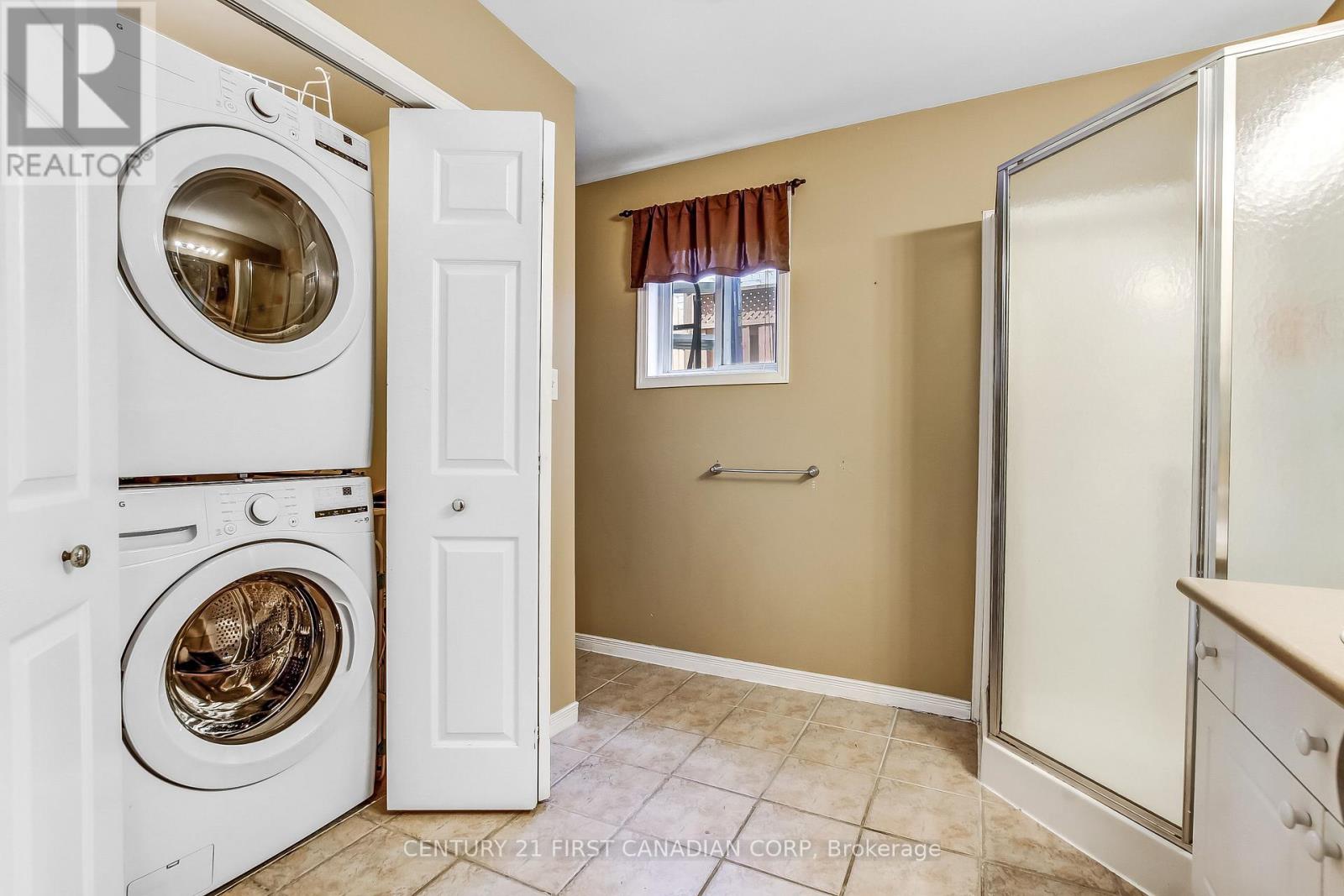 10 STEEPLECHASE COURT - 19
