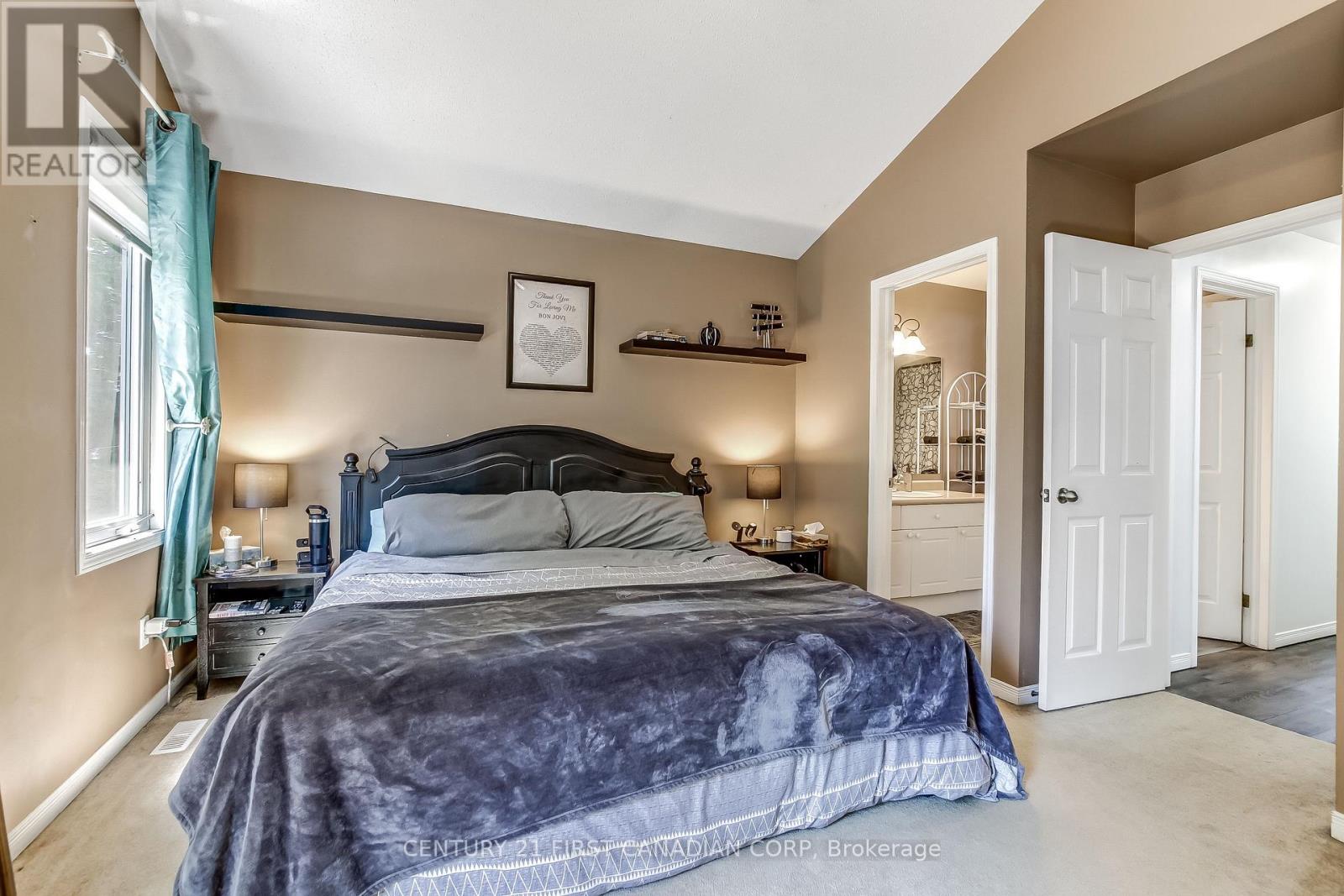 10 STEEPLECHASE COURT - 12