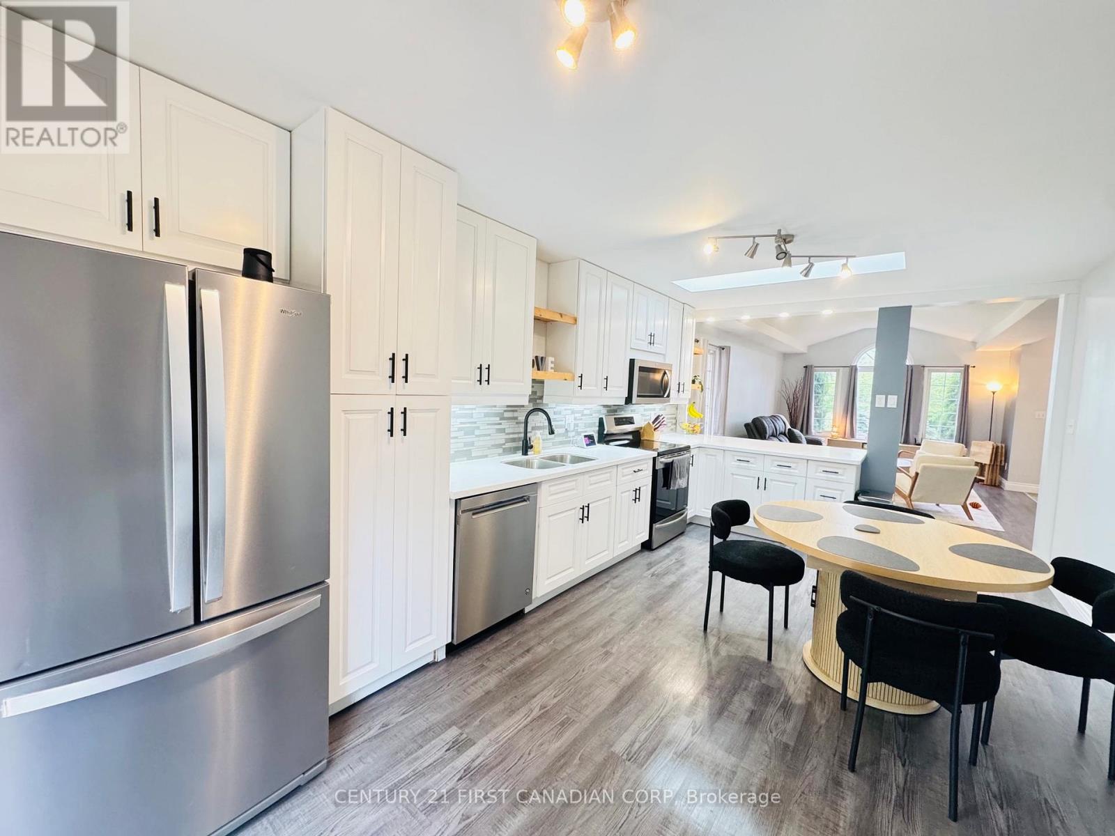 10 STEEPLECHASE COURT - 7