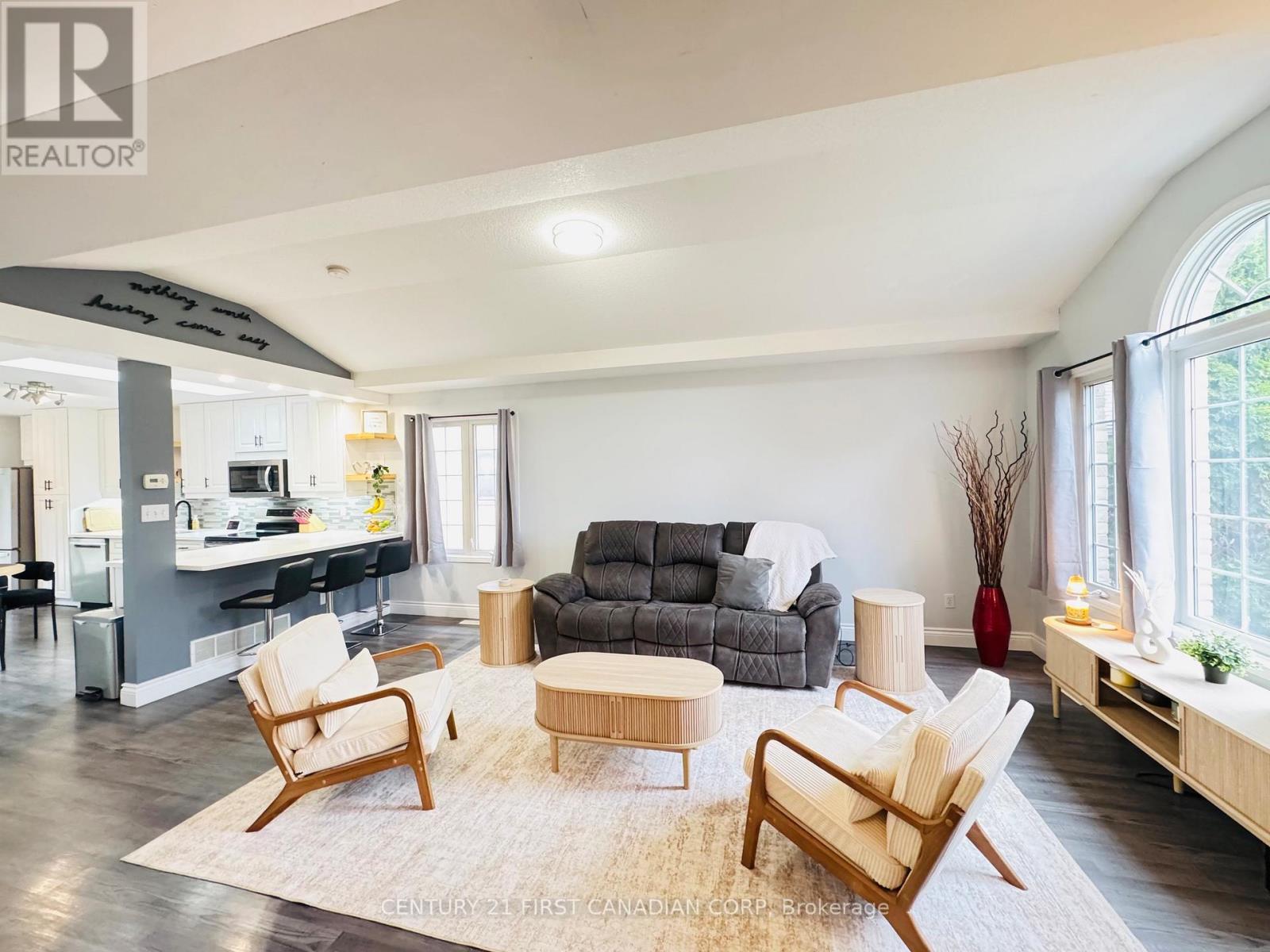 10 STEEPLECHASE COURT - 3