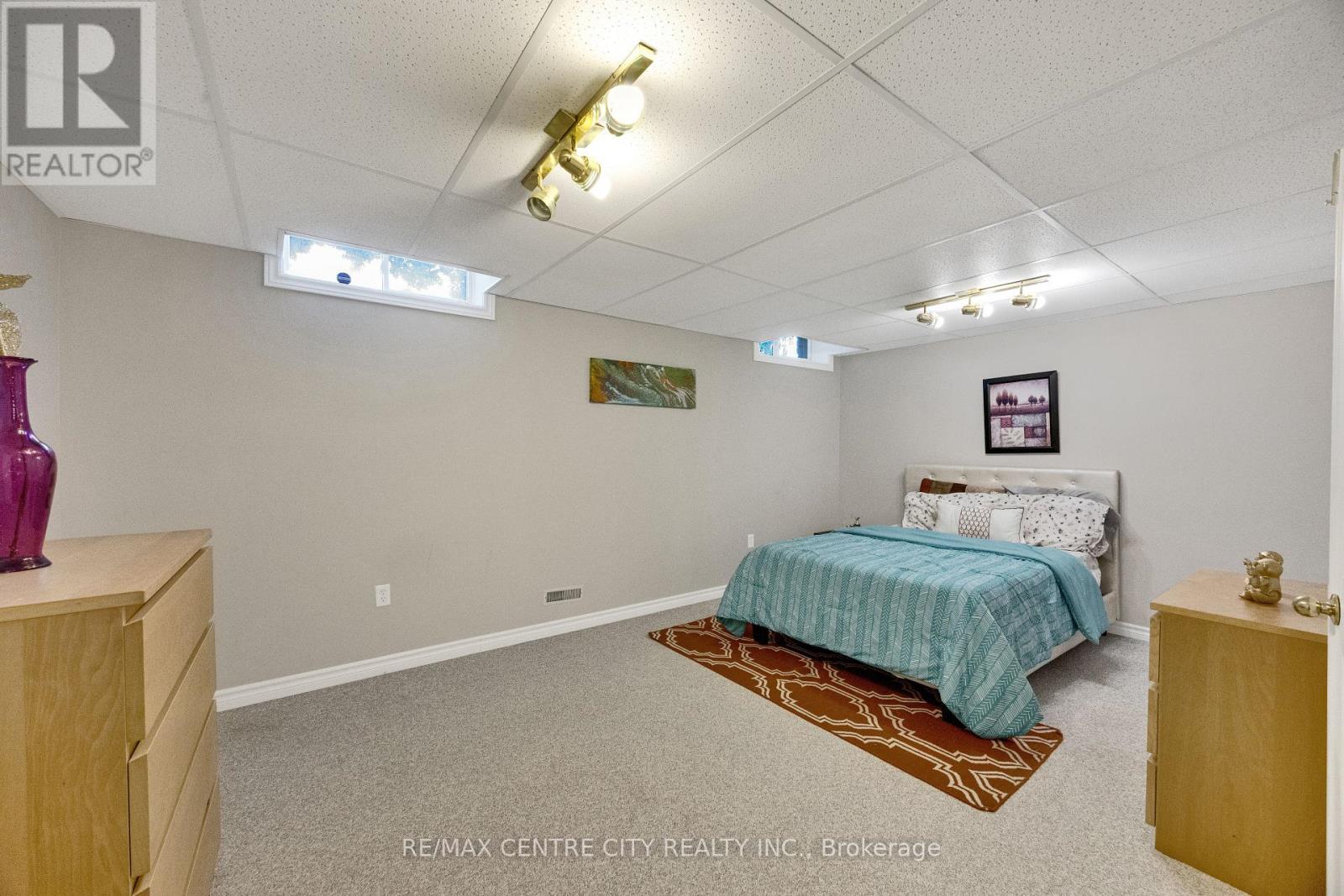 2 HAVENWOOD WAY - 40