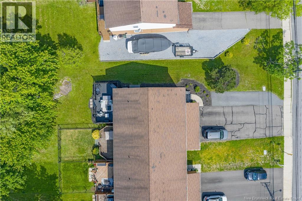 326 Woodward Avenue - 34