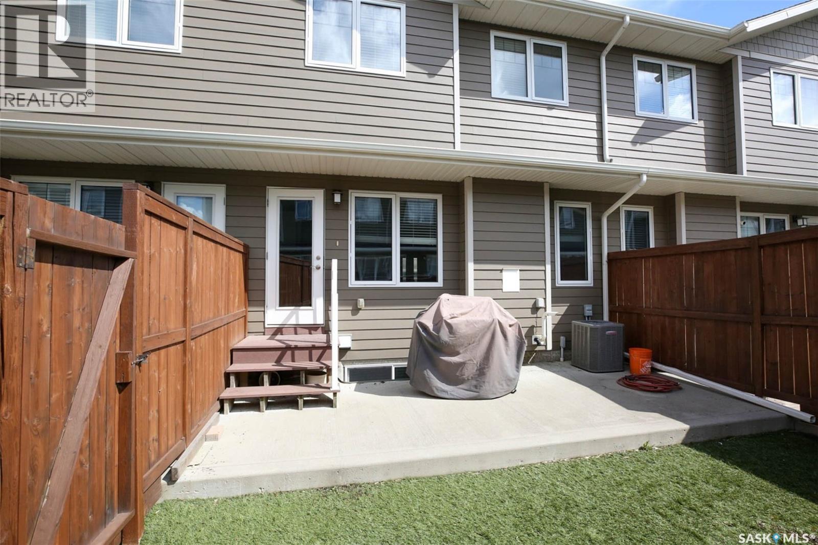 #217 4002 Sandhill CRESCENT - 27