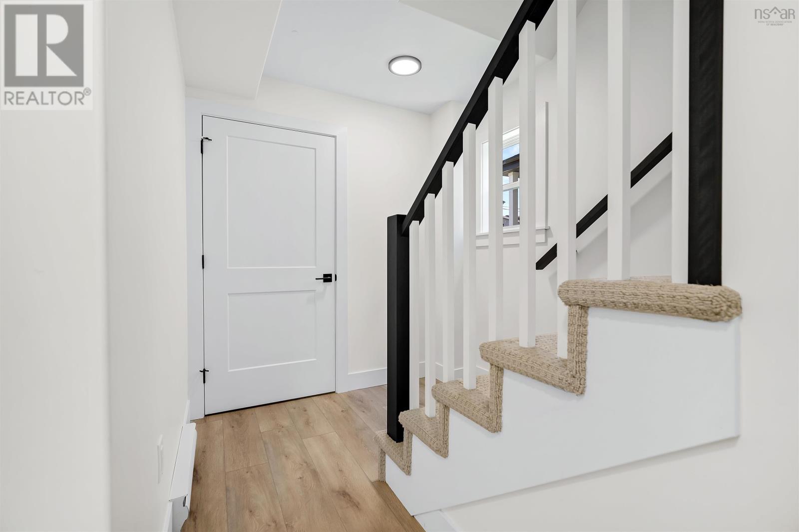 531 Cowie Hill Road - 32