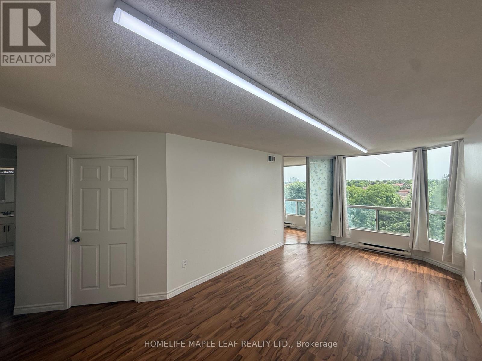 ## 412 4470 TUCANA COURT - 19