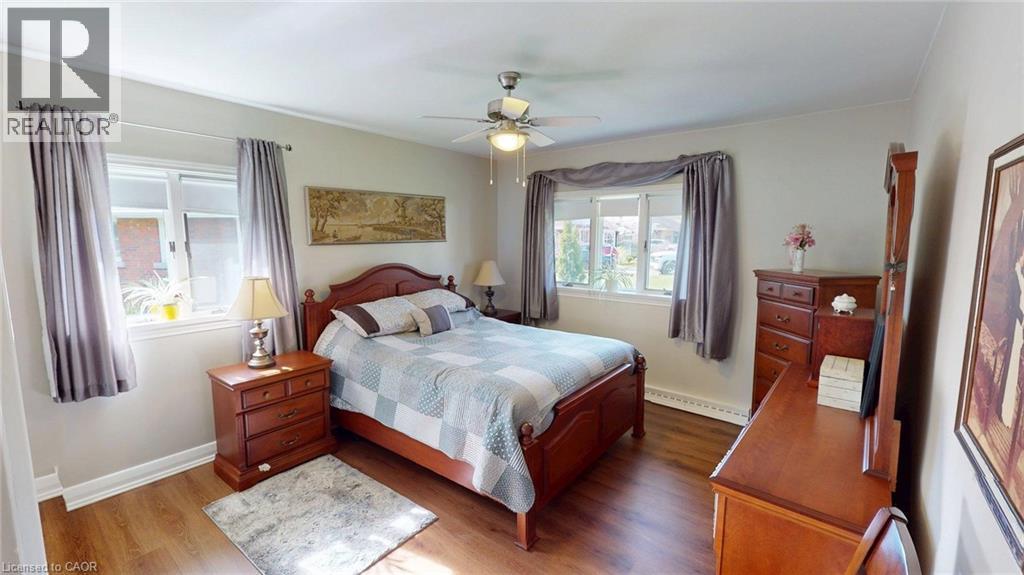 16 DALEVIEW Crescent - 12