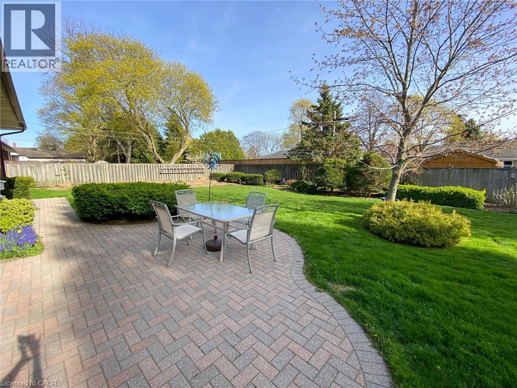 16 DALEVIEW Crescent - 24