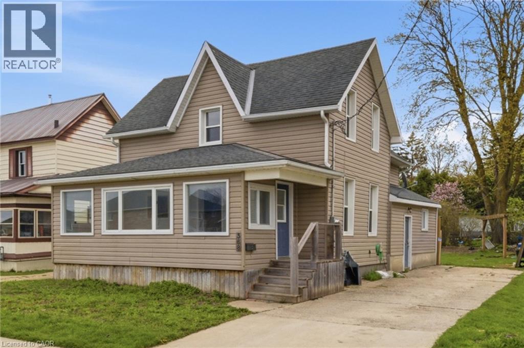 368 WELLINGTON Avenue S - 1