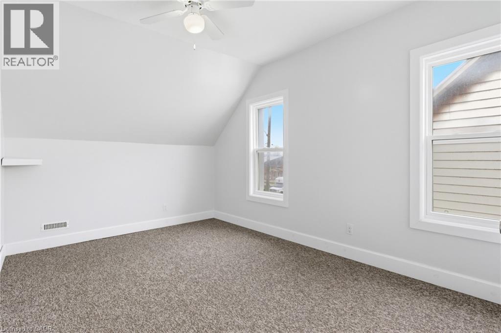 368 WELLINGTON Avenue S - 24