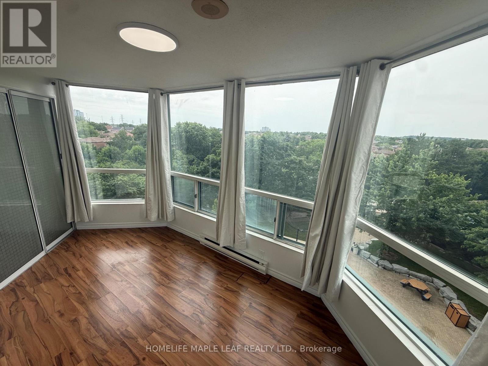 ## 412 4470 TUCANA COURT - 38