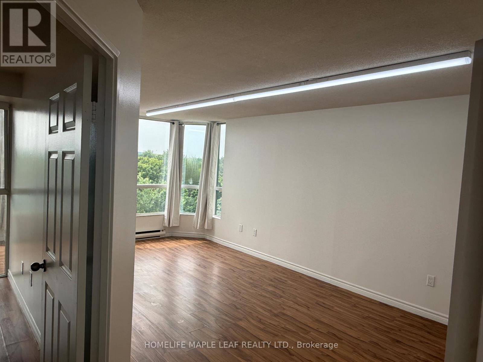 ## 412 4470 TUCANA COURT - 20
