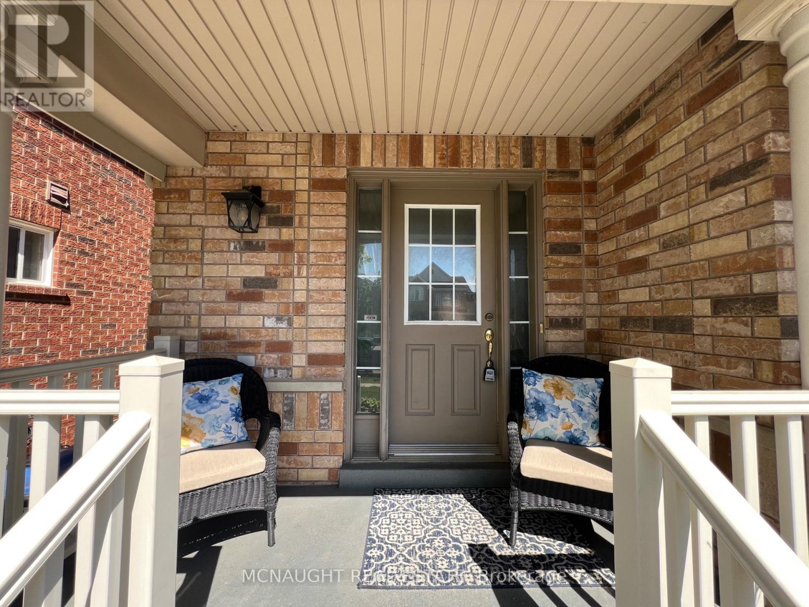 117 CROWN VICTORIA DRIVE - 2