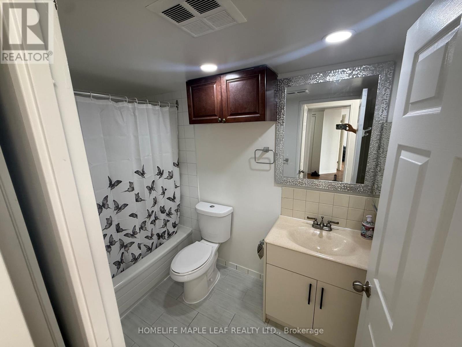 ## 412 4470 TUCANA COURT - 22