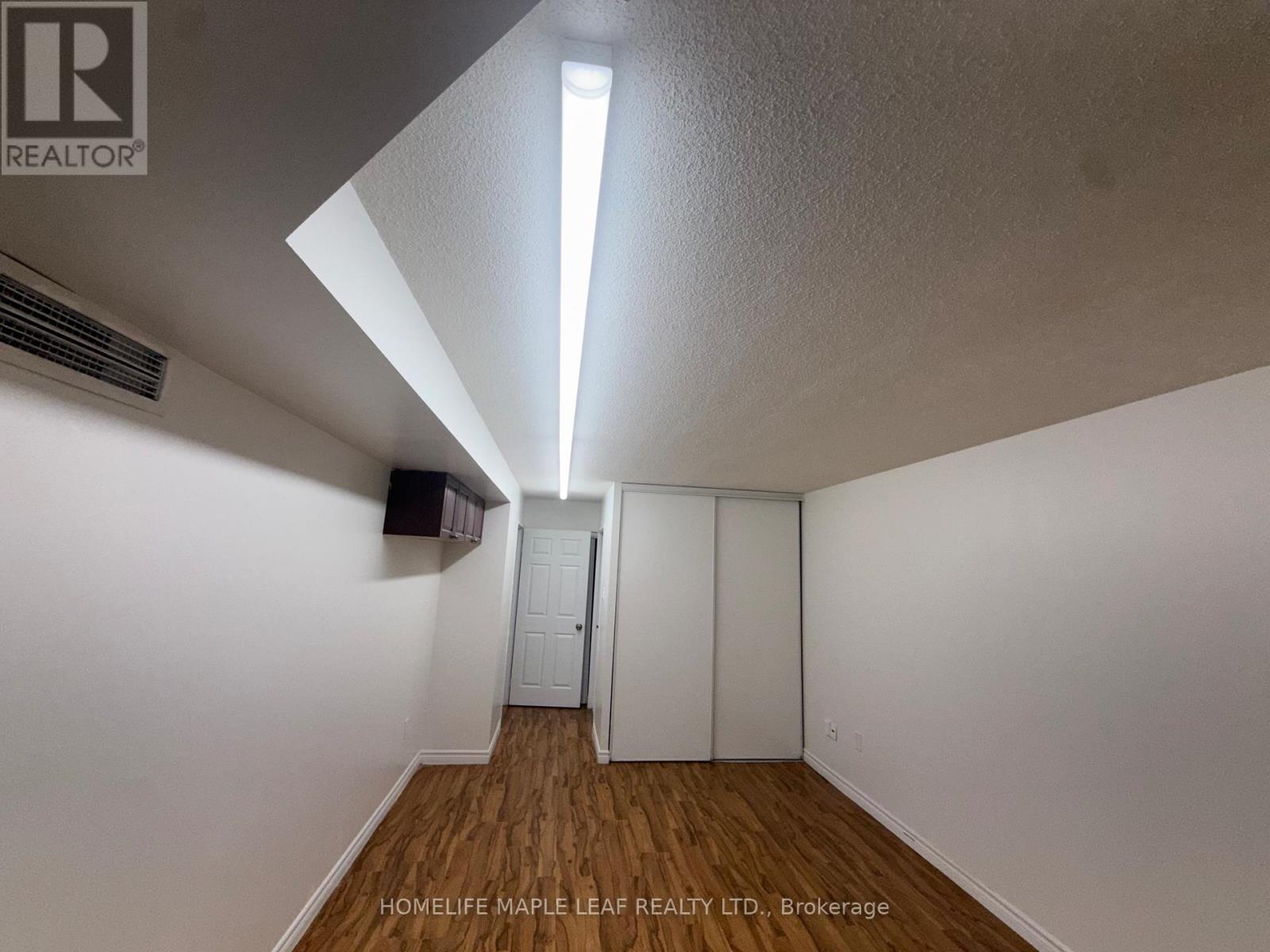 ## 412 4470 TUCANA COURT - 43
