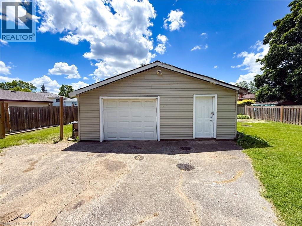 93 BARNES Avenue - 31