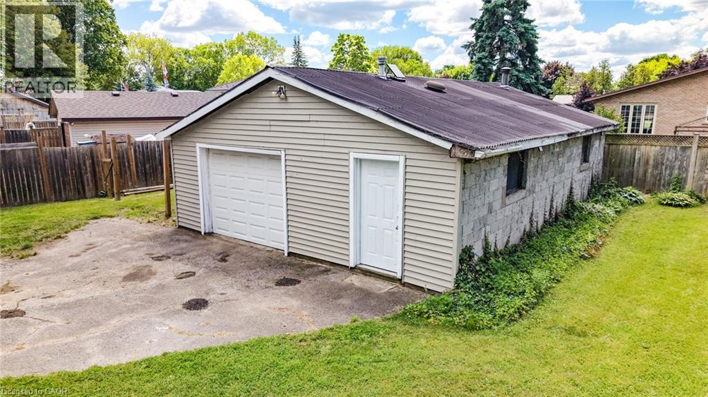 93 BARNES Avenue - 32