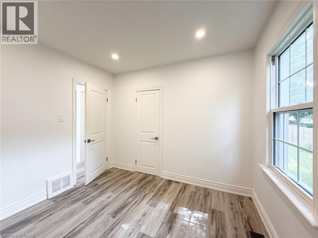 93 BARNES Avenue - 7