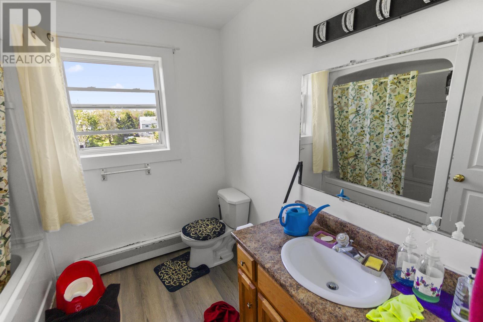 609-611 Queen Street - 9