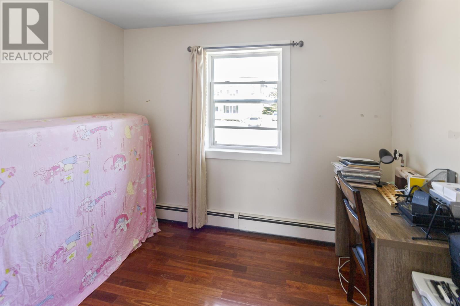 609-611 Queen Street - 25