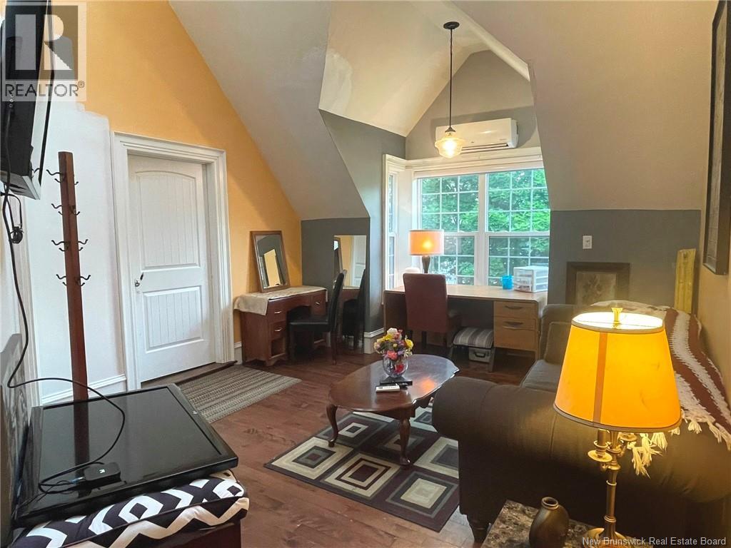 105 Gordon Street - Image 7