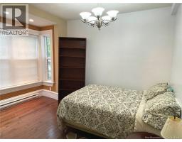 105 Gordon Street, photo 11