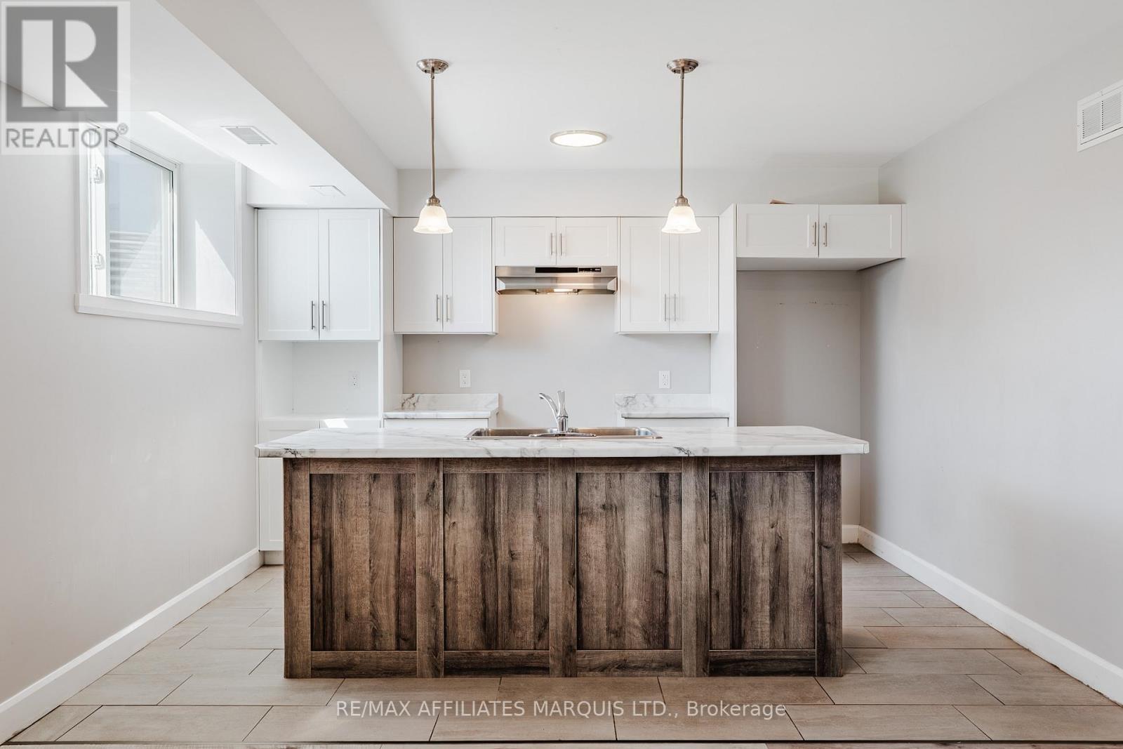 2459 WATSON CRESCENT - 14