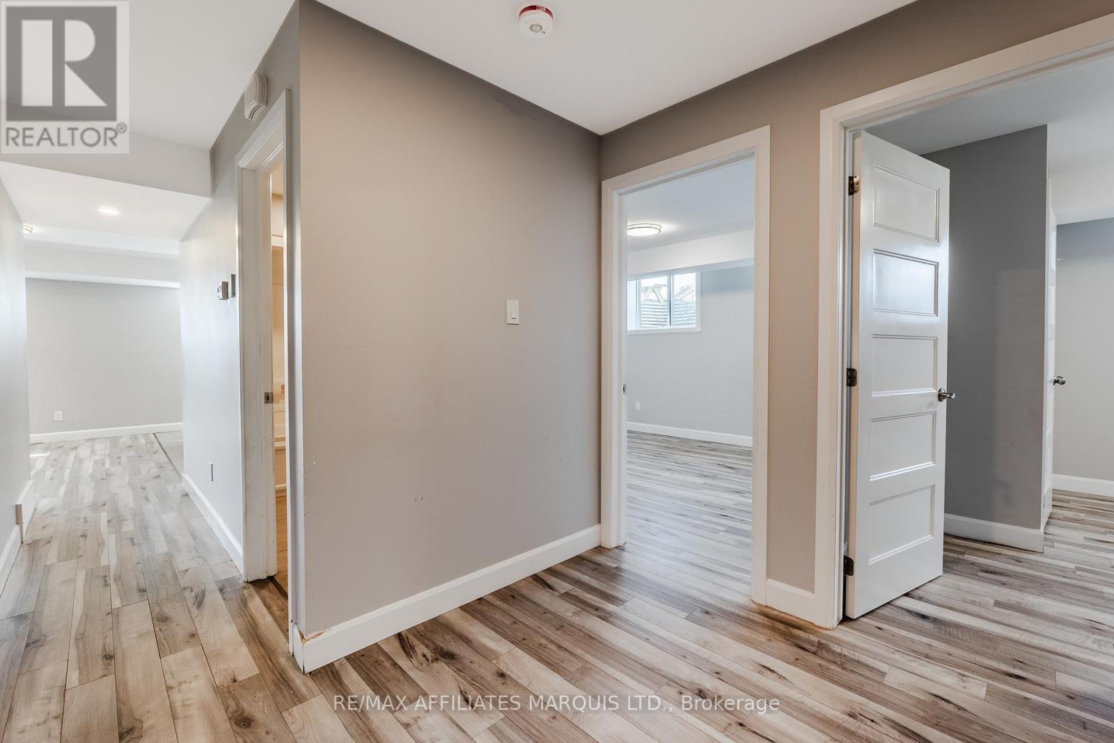 2459 WATSON CRESCENT - 22