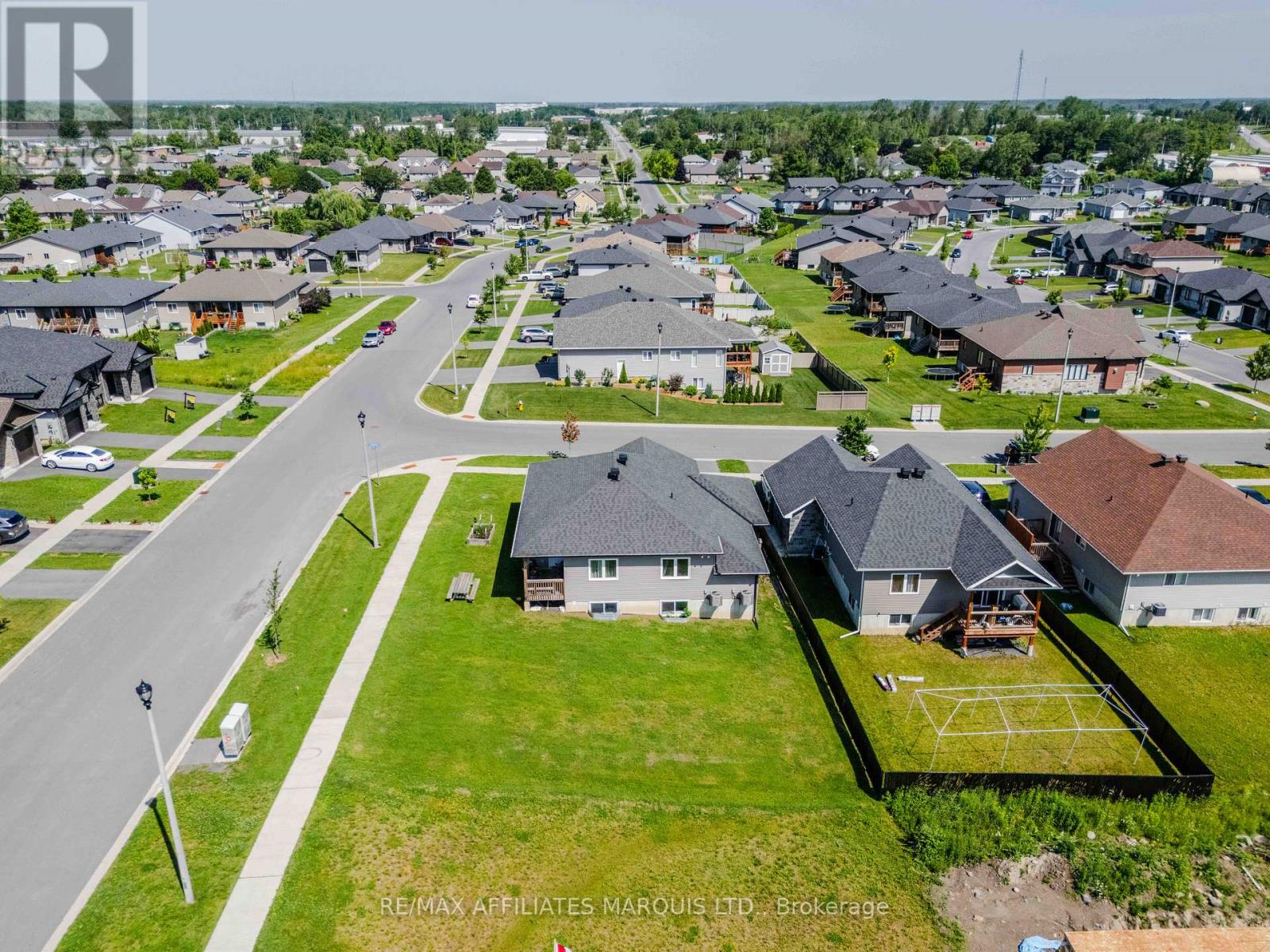 2459 WATSON CRESCENT - 29