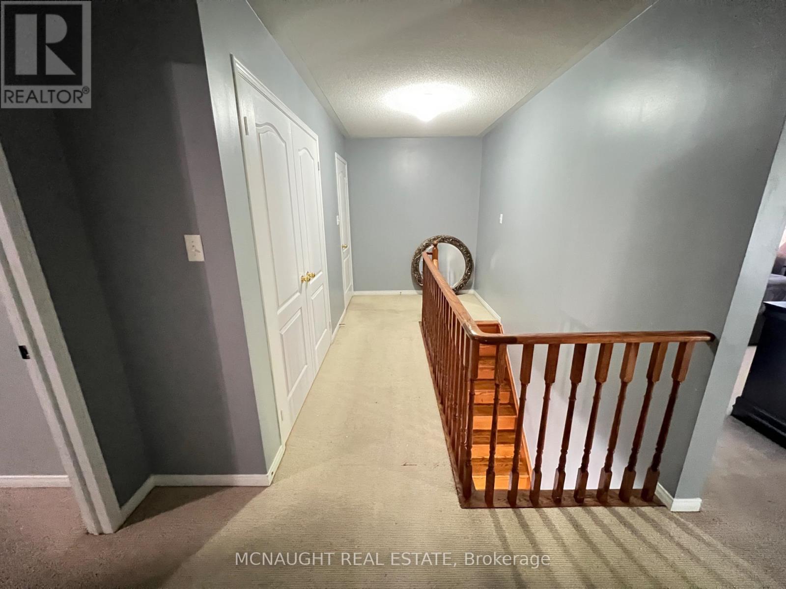 117 CROWN VICTORIA DRIVE - 21