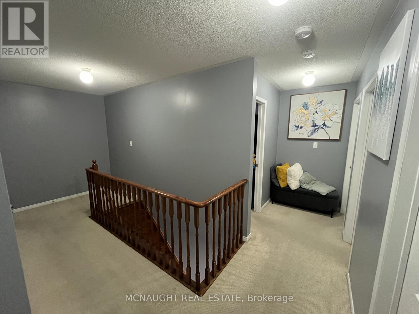 117 CROWN VICTORIA DRIVE - 25