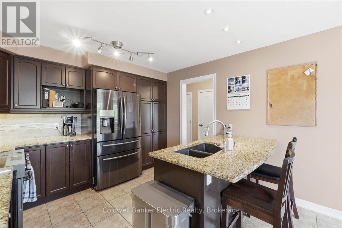 665 HERITAGE TRAIL - 11